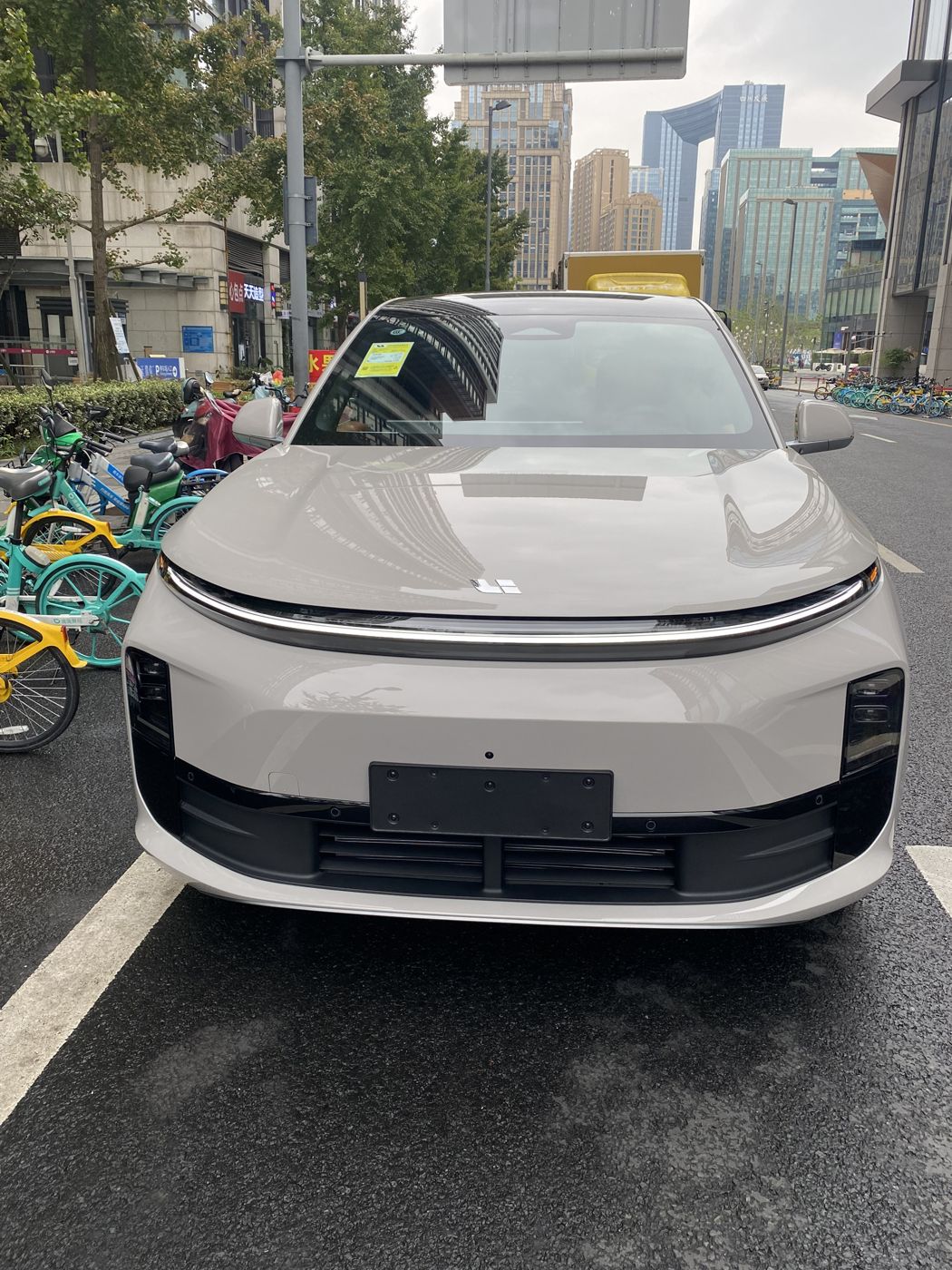AG庄闲集团 MEGA 高压纯电 MPV
